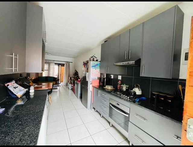 3 BEDROOM APARTMENT FOR SALE IN BOKSBURG NORTH